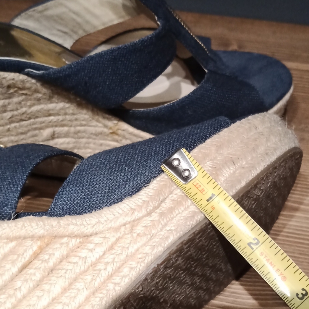 Michael Kors wedges - Picture 7 of 8